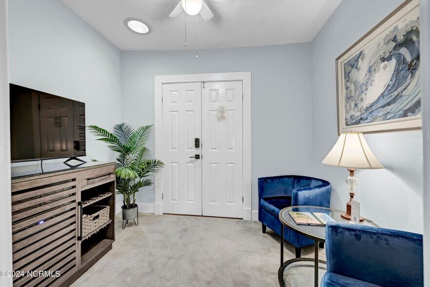 More Photos Of 412 S 3rd St, Wilmington Hospitality For Sale