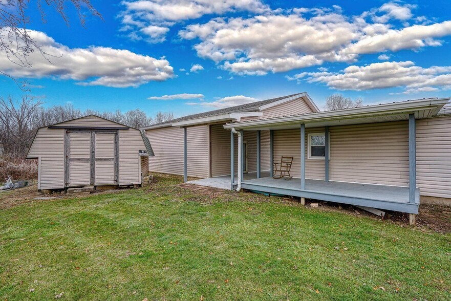 More Photos Of 12164 Broad St SW, Pataskala Office For Sale