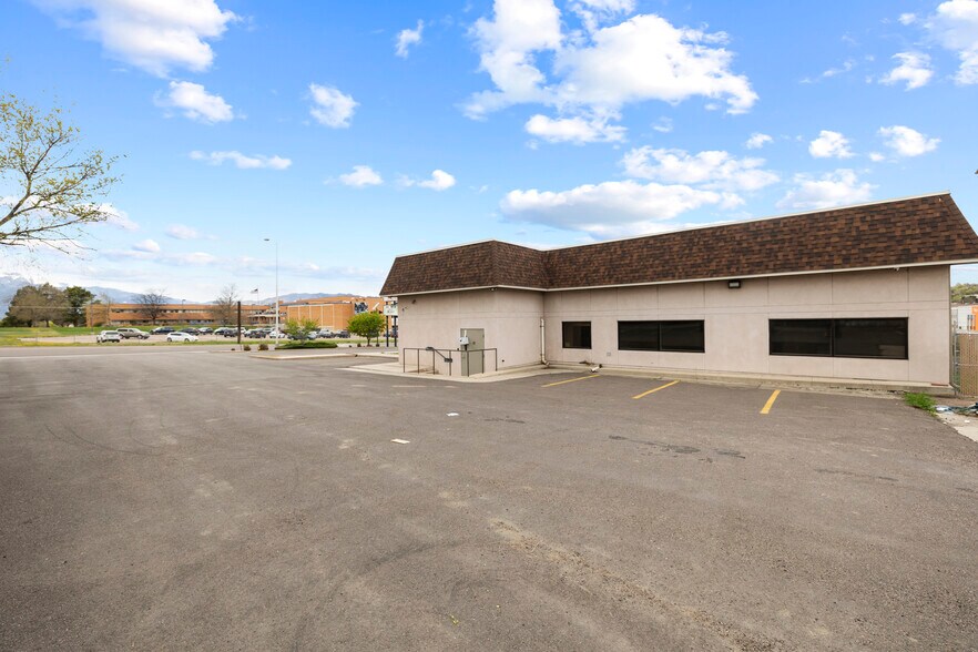 More Photos Of 1605 N Union Blvd, Colorado Springs Medical For Lease
