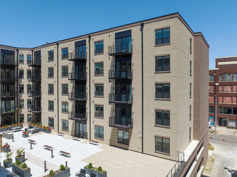 More Photos Of 140 E Monument Ave, Dayton Apartments For Lease