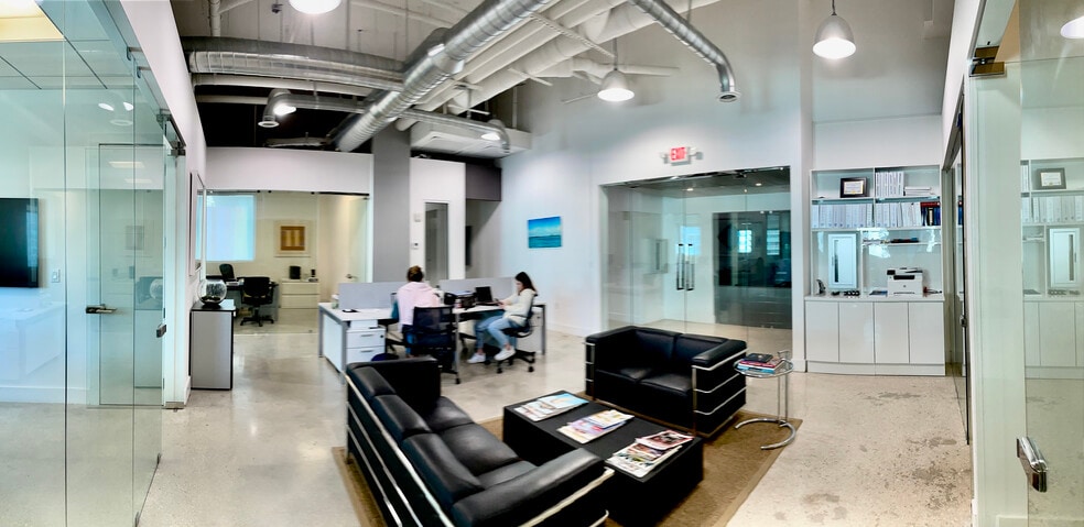 More Photos Of 40 SW 13th St, Miami Office Residential For Lease