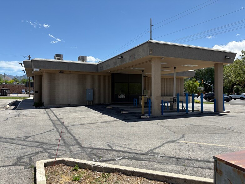 More Photos Of 1285 E 3900 S, Salt Lake City Bank For Sale