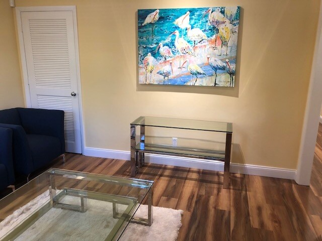 More Photos Of 1000 Tamiami Trl N, Naples Medical For Lease