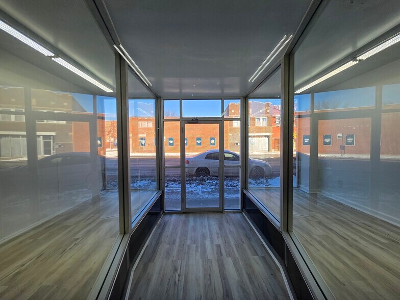 More Photos Of 3123 W 63rd St, Chicago Storefront Retail Residential For Lease