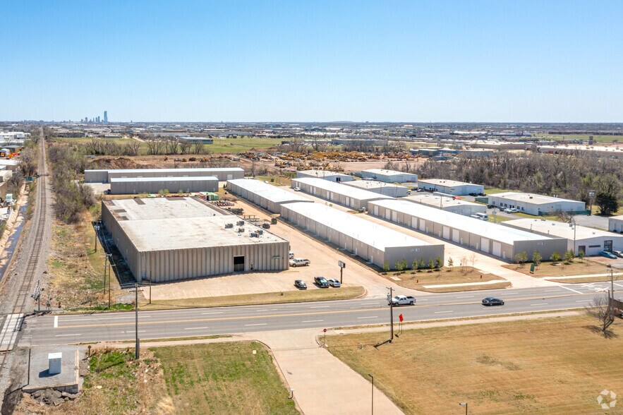 More Photos Of 120 N Rockwell Ave, Oklahoma City Unknown For Lease