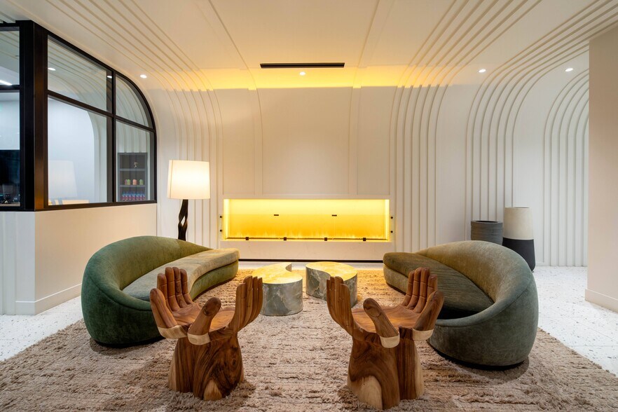 More Photos Of 1340 S Hill St, Los Angeles Apartments For Lease