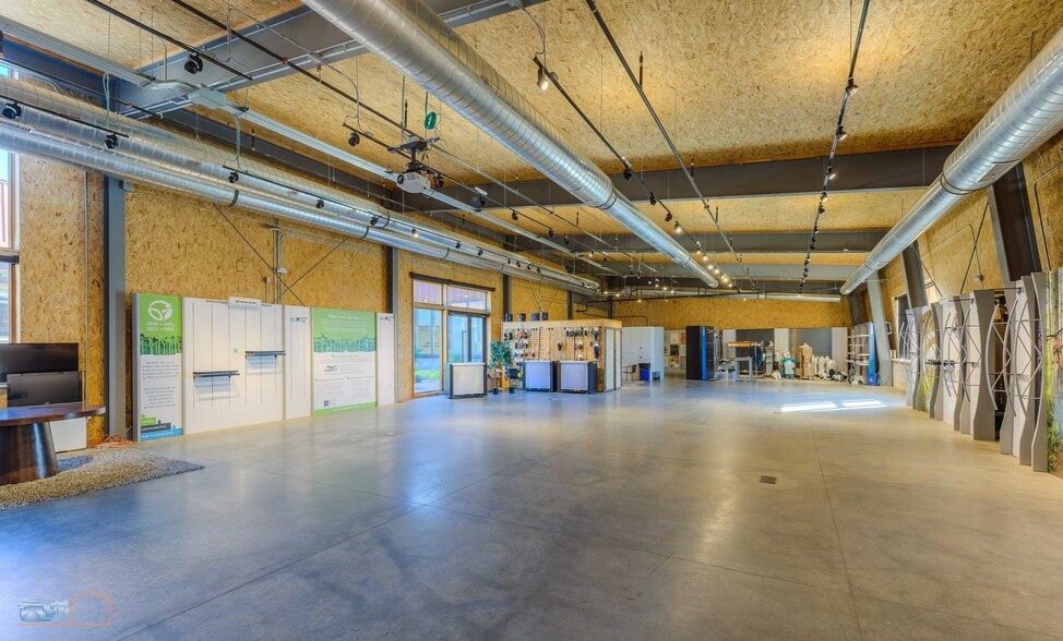 More Photos Of 101 S Taylor Ave, Louisville Warehouse For Lease