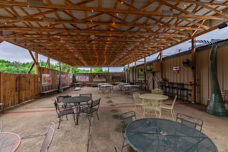 More Photos Of 3801 Happy Bend Rd, Atkins Restaurant For Sale