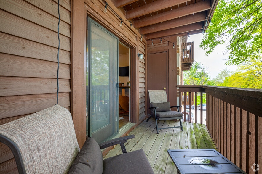 More Photos Of 400 S Grant St, West Lafayette Apartments For Sale