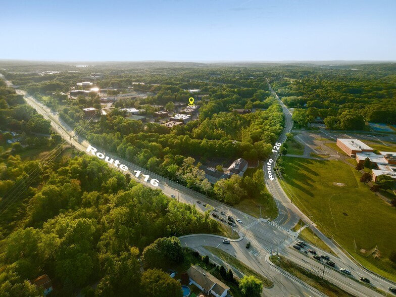 More Photos Of 6 Blackstone Valley Pl, Lincoln Medical For Sale