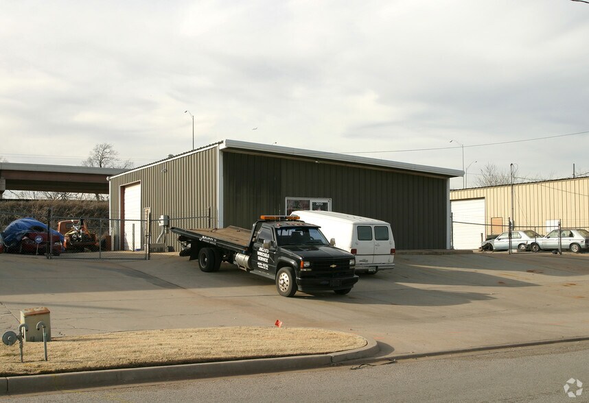 More Photos Of 2009 S Santa Fe Ave, Oklahoma City Unknown For Lease