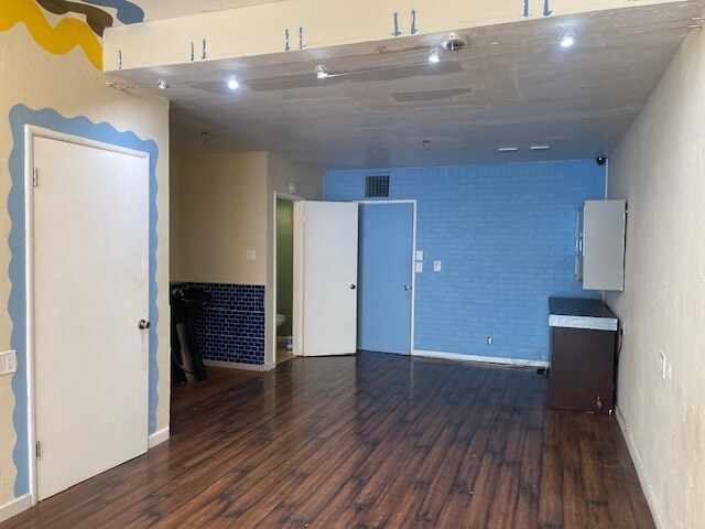 More Photos Of 3600-3606 Grand Ave, Oakland Storefront Retail Residential For Lease
