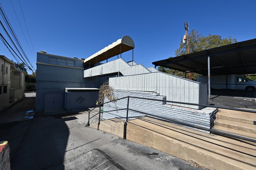 More Photos Of 5154-5170 Broadway St, San Antonio Unknown For Lease