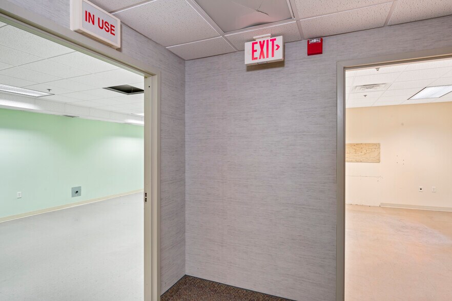 More Photos Of 46B Thomas Johnson Dr, Frederick Medical For Lease