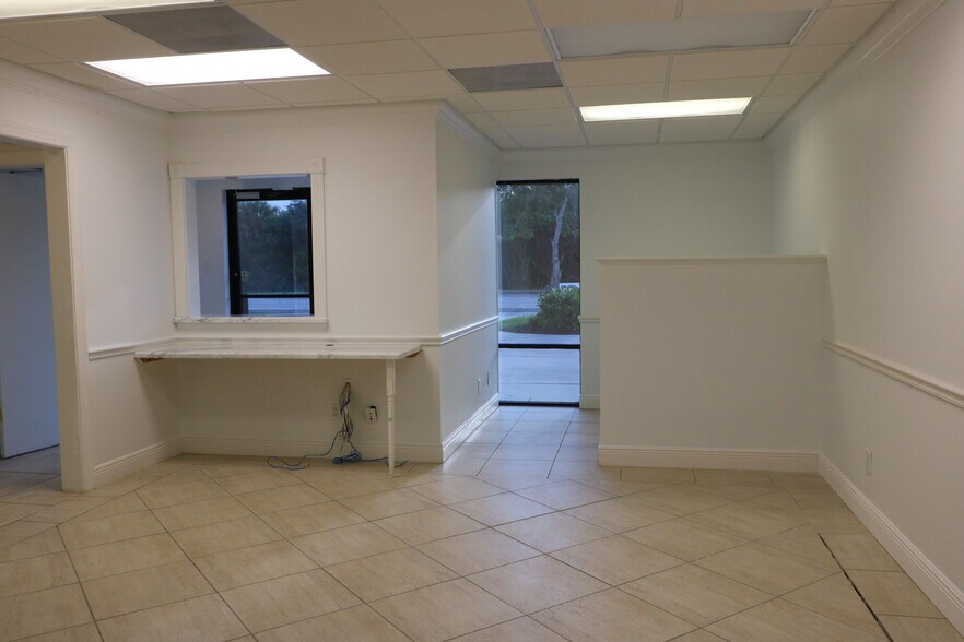 More Photos Of 7400-7412 US Highway 1 Hwy, Vero Beach Office For Lease