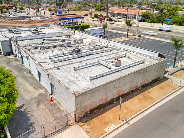 More Photos Of 472-484 S Citrus Ave, Azusa Freestanding For Lease