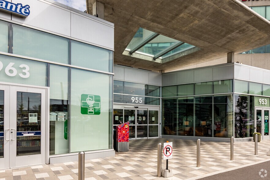 More Photos Of 953-981 Boul Saint-Jean, Pointe-claire Medical For Sale