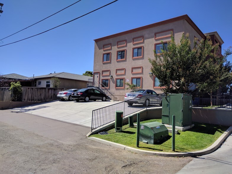 More Photos Of 3863-3869 Clairemont Dr, San Diego Medical For Lease
