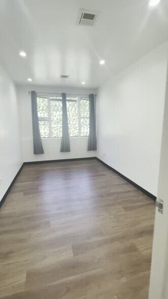 More Photos Of 9935 S Santa Monica Blvd, Beverly Hills Coworking Space