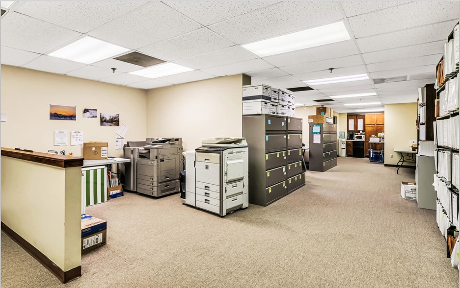 More Photos Of 10 Allen St, Toms River Office For Lease