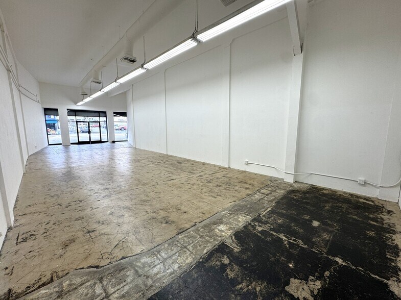 More Photos Of 1018-1020 S Los Angeles St, Los Angeles Light Manufacturing For Lease