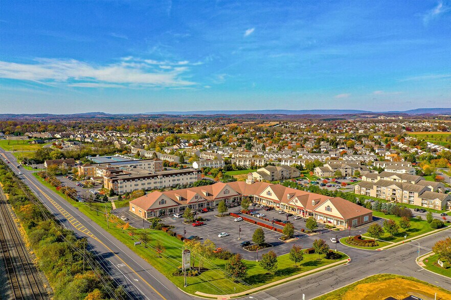 More Photos Of 850 Golden Dr, Blandon Unknown For Lease