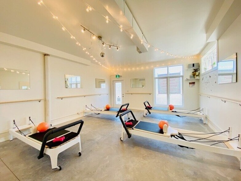 More Photos Of 5014 Serena Dr, Beamsville Apartments For Sale