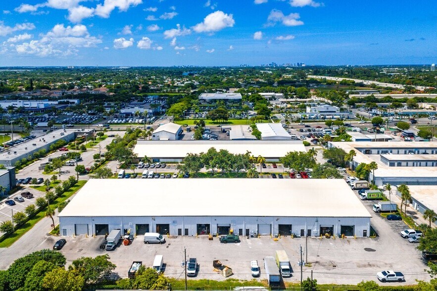 More Photos Of 1973 10th Ave N, Lake Worth Beach Distribution For Sale