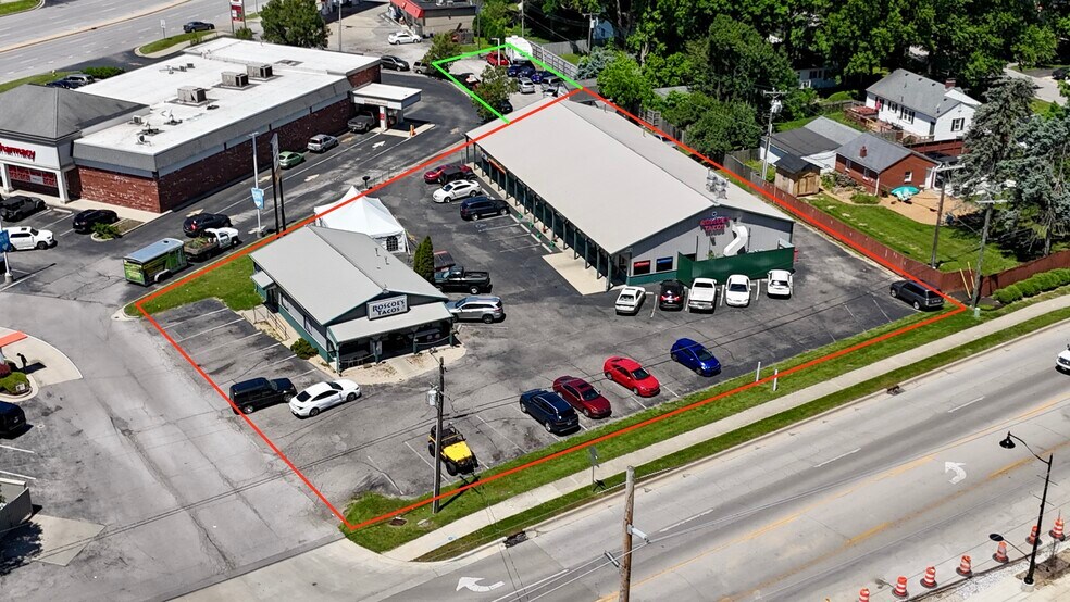 More Photos Of 640 S Madison Ave, Greenwood Storefront Retail Office For Sale