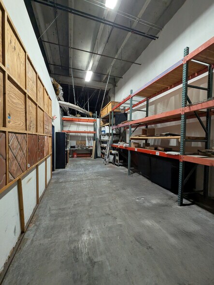 More Photos Of 3370 N San Fernando Rd, Los Angeles Service For Lease