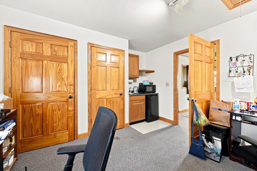 More Photos Of 2701 N Croatan Hwy, Kill Devil Hills Office For Sale