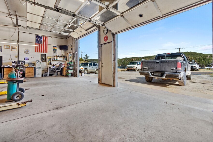 More Photos Of 397 Highway 119, Nederland Auto Repair For Sale