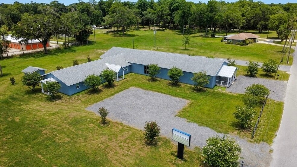More Photos Of 8635 W Goodman Ln, Homosassa Industrial For Lease