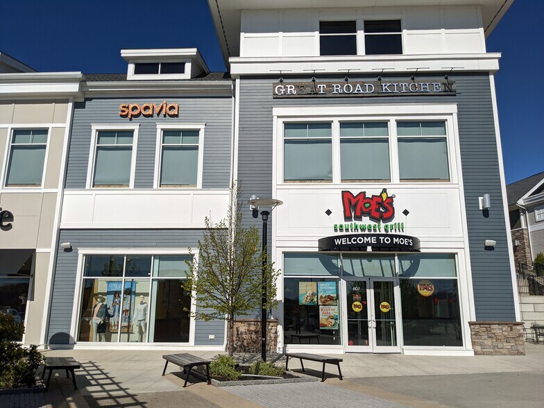 More Photos Of 495 Great Rd, Littleton Unknown For Lease