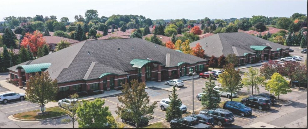 More Photos Of 48581-48625 Hayes Rd, Shelby Township Medical For Lease