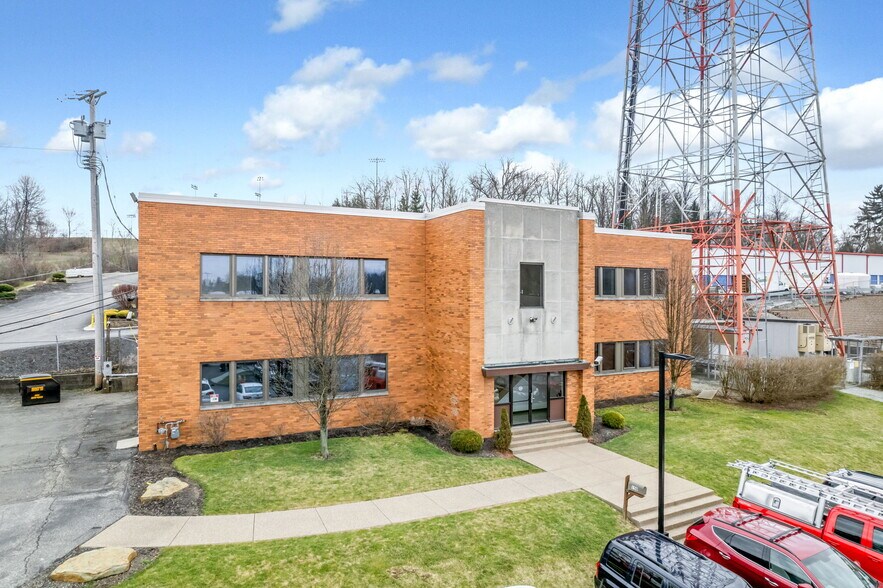 More Photos Of 150 Hillside Dr, Bethel Park Office For Lease