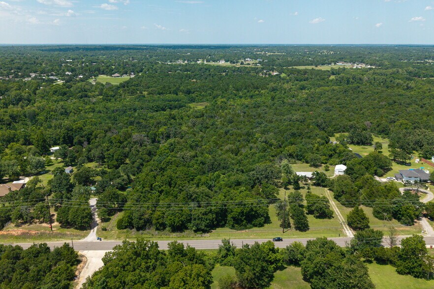 More Photos Of NE 10th and N Anderson Road, Choctaw Land For Sale