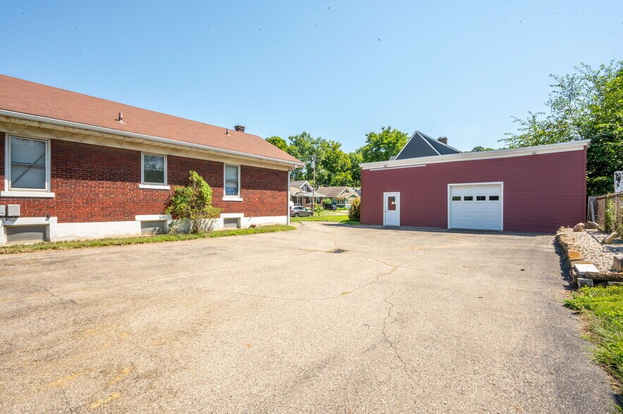 More Photos Of 8612 Reading Rd, Cincinnati Office For Sale