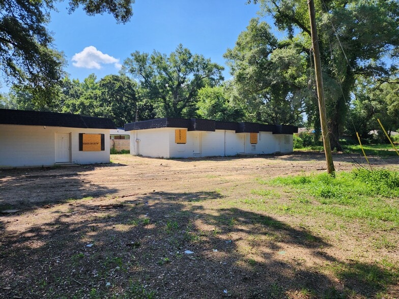 More Photos Of 3101 W Mallory St, Pensacola Apartments For Sale