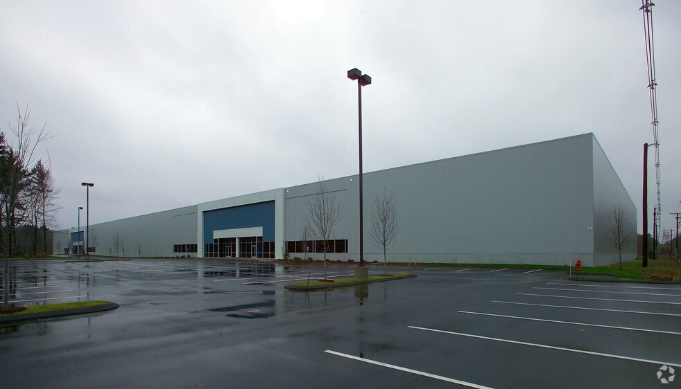 More Photos Of 220 O'Connell Way, East Taunton Warehouse For Lease