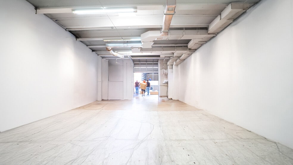 More Photos Of 2047 NW 24th Ave, Miami Warehouse For Sale