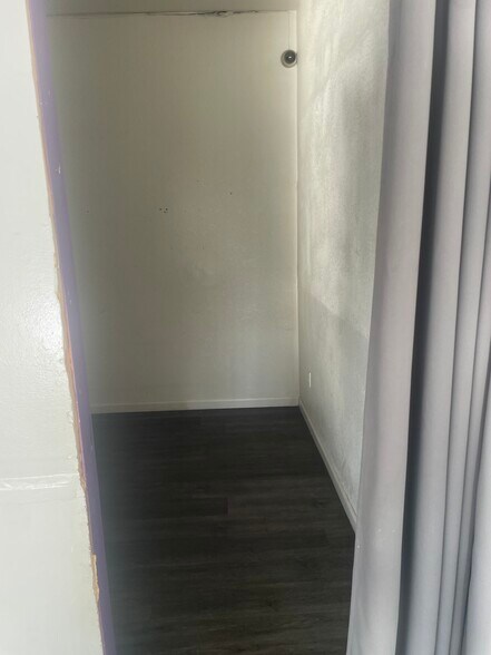 More Photos Of 16438-16460 S Cambridge Dr, Lathrop General Retail For Lease