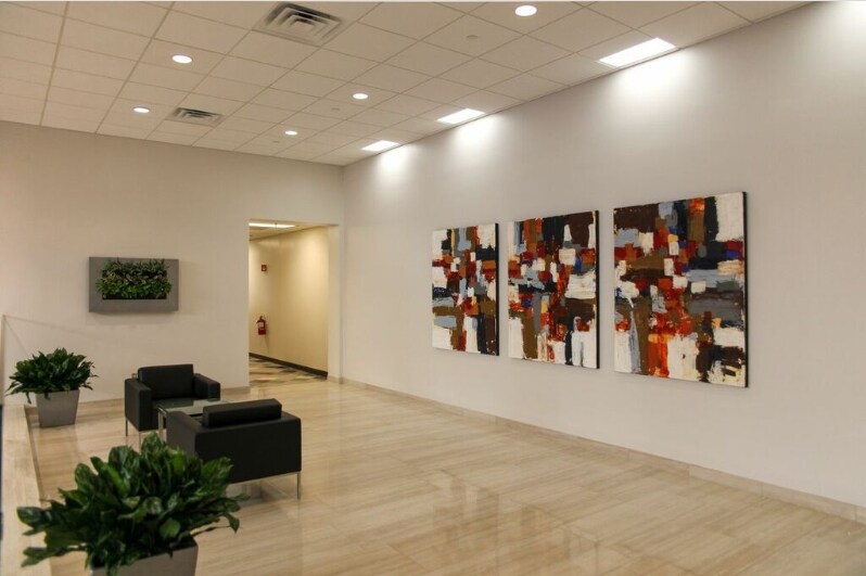 More Photos Of 5900 E Ben White Blvd, Austin Office For Lease