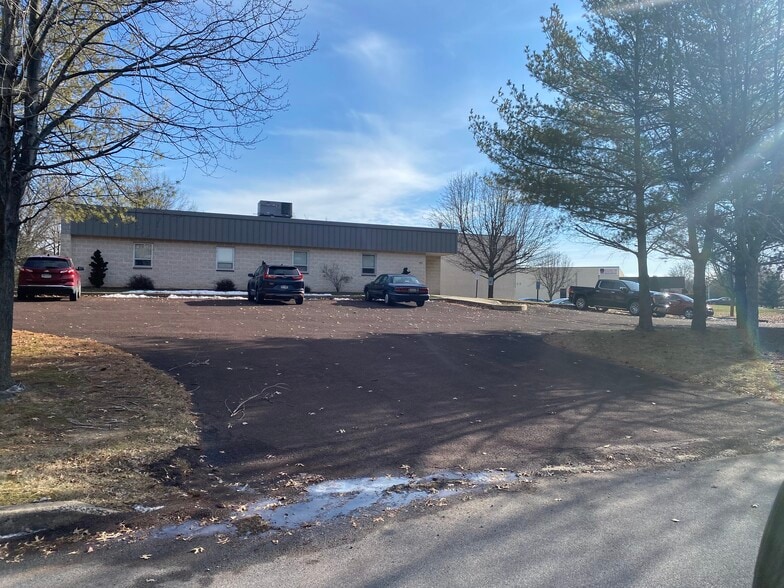 Primary Photo Of 441 Industrial Dr, North Wales Warehouse For Lease