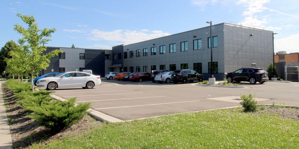 Primary Photo Of 920 N Fairview Ave, Lansing Office For Sale