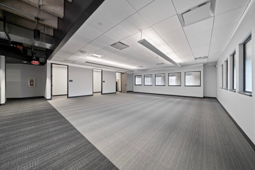 More Photos Of 7620 Guadalupe St, Austin Office For Lease