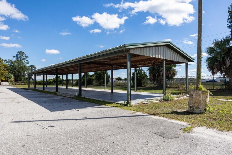 More Photos Of 3710-3719 E Us-90, Lake City Manufacturing For Lease