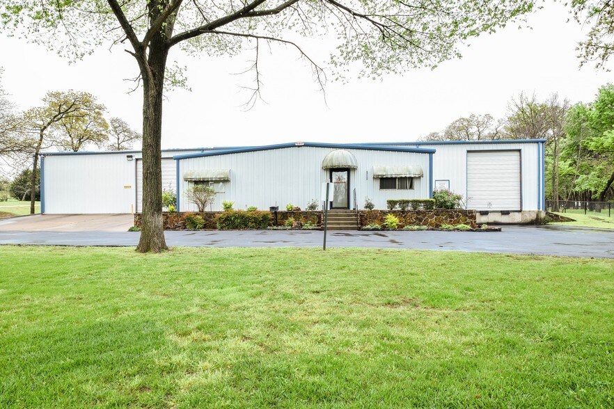 Primary Photo Of 6100 Conveyor Dr, Burleson Warehouse For Lease