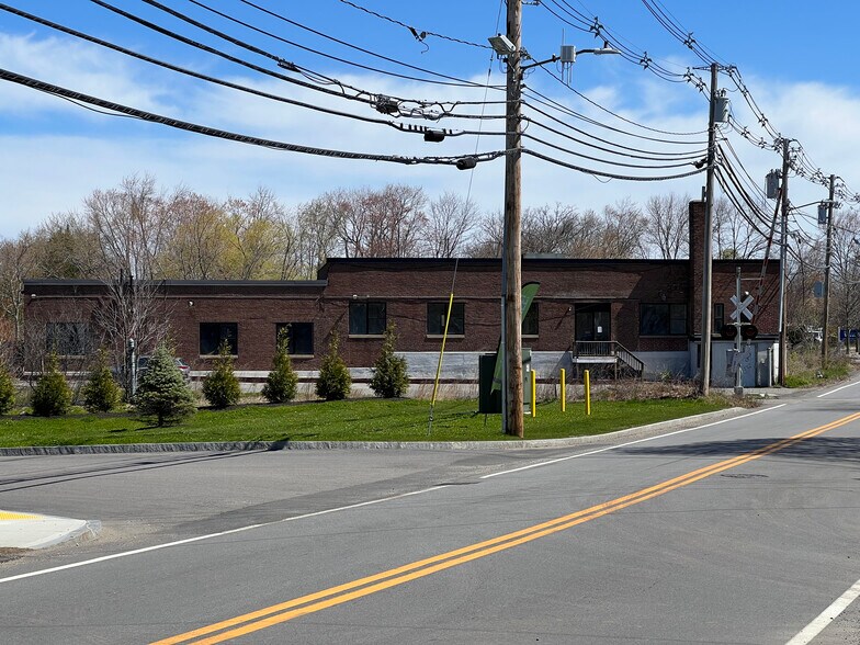 More Photos Of 138 Leland St, Framingham Office For Lease