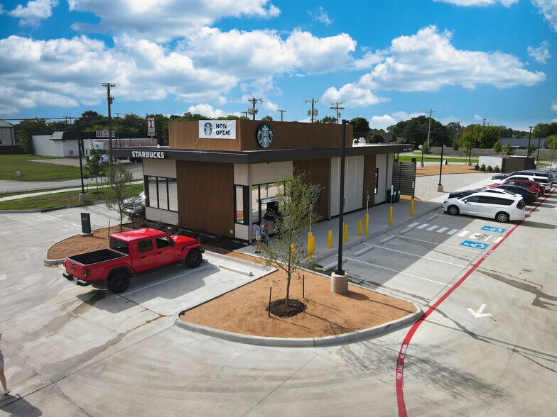 More Photos Of 12306 Elam rd, Balch Springs General Retail For Sale